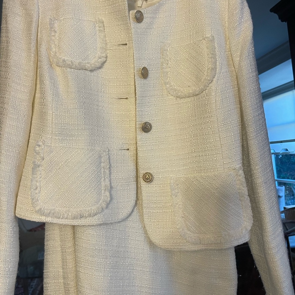 Jones New york suit
